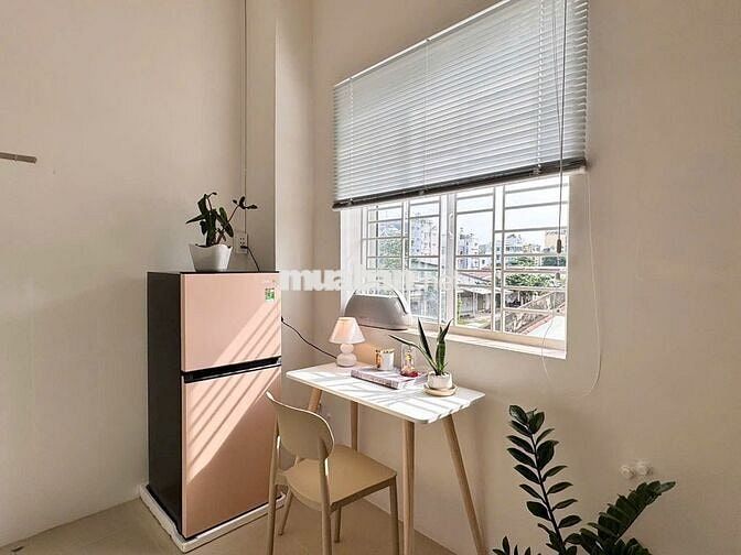 PHÒNG STUDIO FULL NỘI THẤT CỬA SỔ TO– NGAY BIGC TÔ HIẾN THÀNH