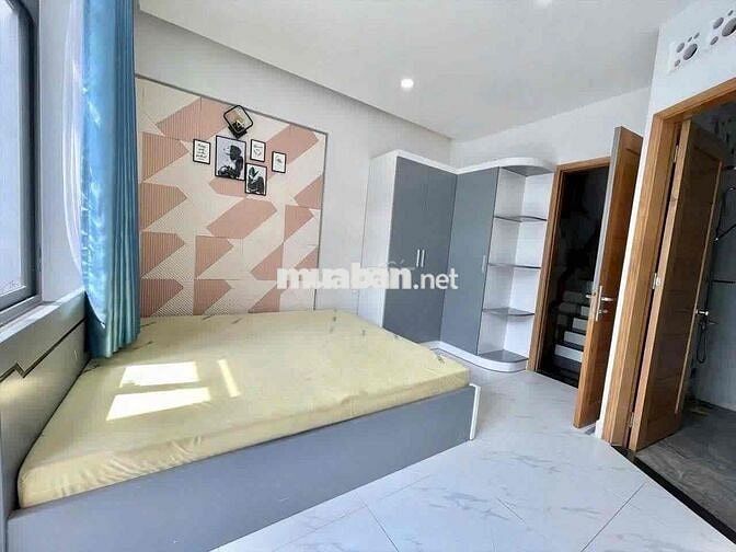 Phòng đẹp ngay công viên Làng Hoa