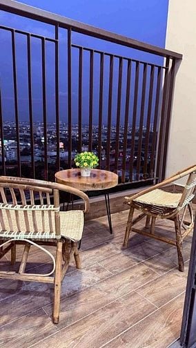 Cho thuê căn hộ Opal Skyline 2PN2WC, full nội thất xịn, view hồ bơi
