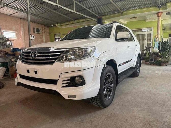 Cần bán Toyota Fortuner 2015 2.7V 4x2 TRD Sportivo