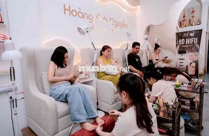 cho thuê mbkd đã decor sẵn đẹp ngay mặt tiền nguyễn tiểu la Q10
