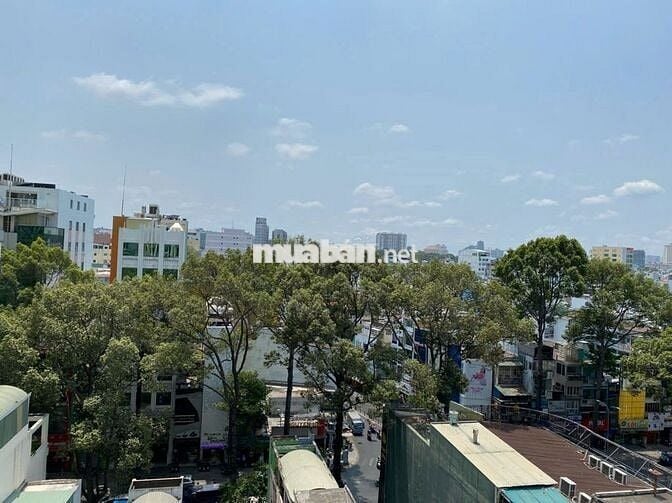 (CÓ SỔ) Bán Hà Đô Centrosa 4PN 138m2 Nội Thất Cơ Bản View Pháo Hoa