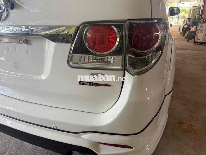 Cần bán Toyota Fortuner 2015 2.7V 4x2 TRD Sportivo