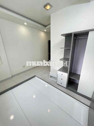Studio Tách Bếp Full Nội Thất Gần CV Đầm Sen Và Đại Học Văn Hiến