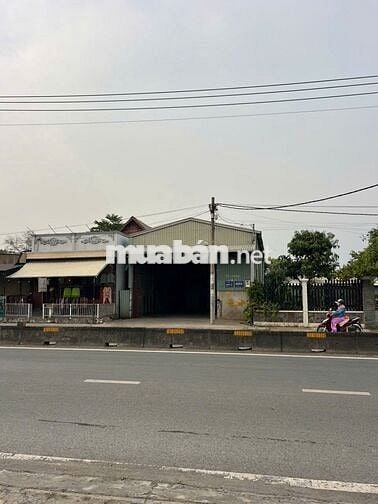 Cho thuê kho 140m2 mặt tiền đường Nguyễn Hữu Trí, Xã Tân Nhựt