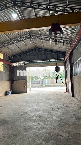 Cho thuê kho 140m2 mặt tiền đường Nguyễn Hữu Trí, Xã Tân Nhựt
