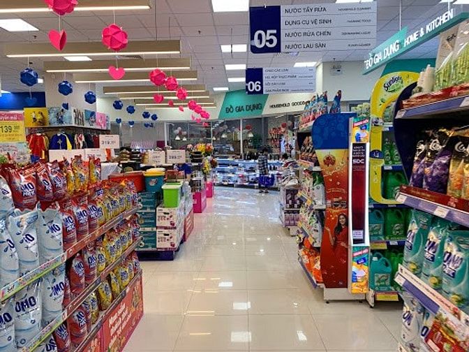 Siêu Thị Bổ Sung Sinh Viên Bán Hàng, Trung Tuổi Làm Tạp Vụ Tại Quận 6