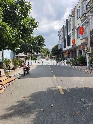 Đất Trục chính kdc Lê phong  y tế phường Tân Đông Hiệp Tp Dĩ An
