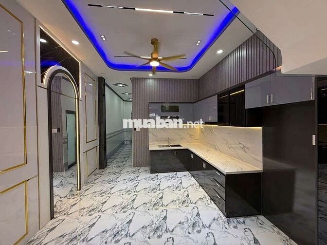 Nhà Mới 100% .. SHR Sau Lưng Siêu Thị Coomart Cần Giuộc