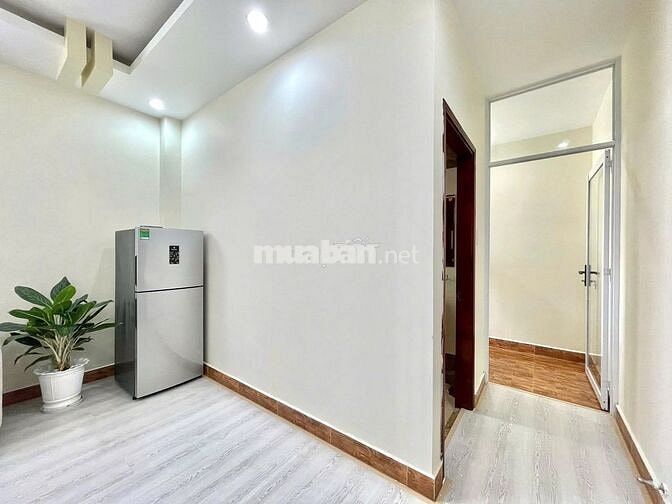 CHO THUÊ CĂN 1PN1WC TÁCH BẾP FULL NỘI THẤT  NHÀ MẶT TIỀN ĐỐI DIỆN UEF