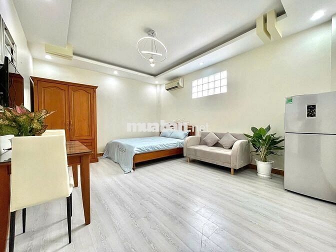 CHO THUÊ CĂN 1PN1WC TÁCH BẾP FULL NỘI THẤT  NHÀ MẶT TIỀN ĐỐI DIỆN UEF