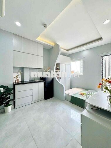 Cho thuê phòng trọ tách bếp ban công giá rẻ 25m2 gần cầu Nguyễn Văn Cừ