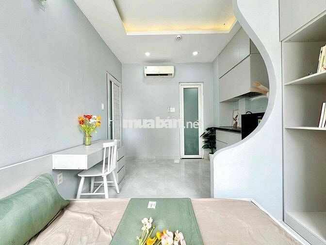 Cho thuê phòng trọ tách bếp ban công giá rẻ 25m2 gần cầu Nguyễn Văn Cừ