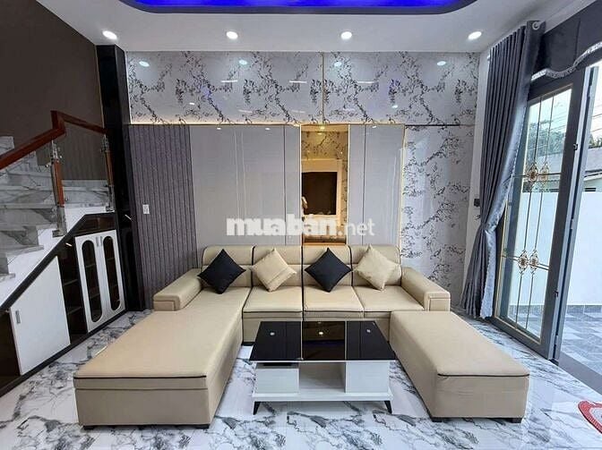 Nhà Mới 100% .. SHR Sau Lưng Siêu Thị Coomart Cần Giuộc