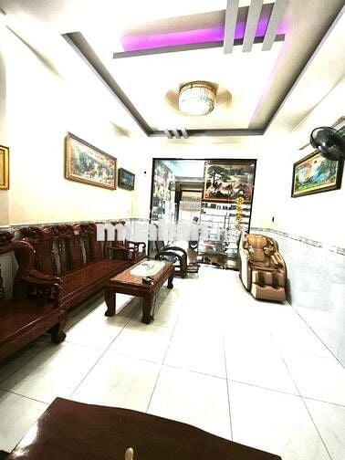 Cho thuê nhà mặt tiền Nguyễn Hữu Cảnh có nội thất đầy đủ