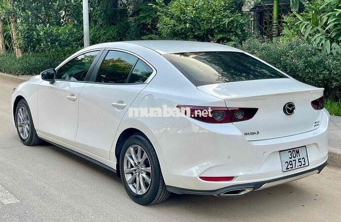 Mazda 3 2022 1.5L Luxury - 67000 km