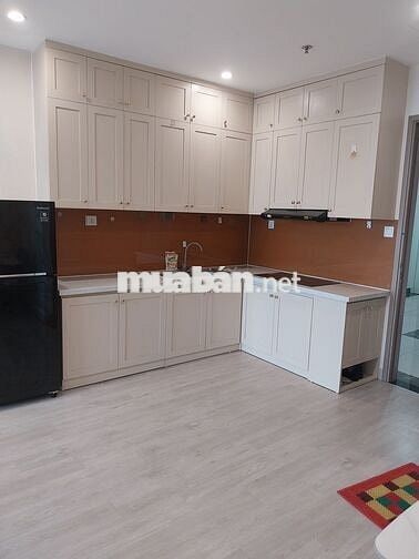 Bán gấp chung cư chồng ko cho đi xem pháo hoa, ở nhà cũng xem được rồi