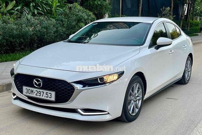 Mazda 3 2022 1.5L Luxury - 67000 km