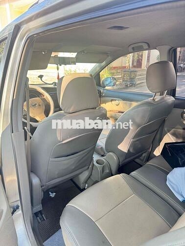 Nissan Livina 2011
