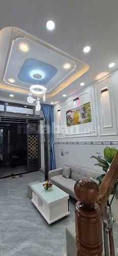 BÁN NHÀ 3 mặt hẻm rộng thoáng mát hẻm : 184/Lưu Hữu Phước ( P15 Q.8)