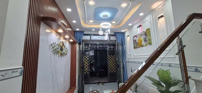 BÁN NHÀ 3 mặt hẻm rộng thoáng mát hẻm : 184/Lưu Hữu Phước ( P15 Q.8)