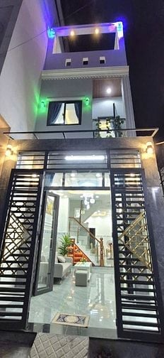 BÁN NHÀ 3 mặt hẻm rộng thoáng mát hẻm : 184/Lưu Hữu Phước ( P15 Q.8)