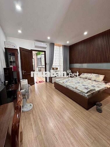 Vị trí gần bến xe - khu cao ráo yên tĩnh k ngập lụt