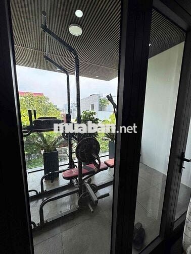Vị trí gần bến xe - khu cao ráo yên tĩnh k ngập lụt