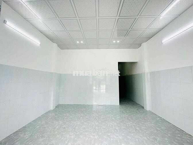 Nhà DT lớn kiệt ô tô đỗ tận sân sát cầu vượt ngã ba Huế