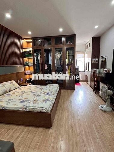 Vị trí gần bến xe - khu cao ráo yên tĩnh k ngập lụt