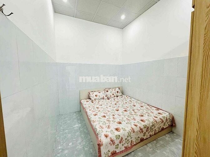 Nhà DT lớn kiệt ô tô đỗ tận sân sát cầu vượt ngã ba Huế