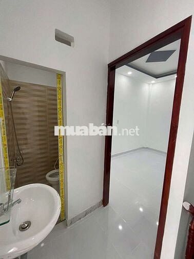 Chủ kẹt nợ bán gấp nhà 2 tầng 2PN chỉ 415tr, sổ riêng sang tên ngay