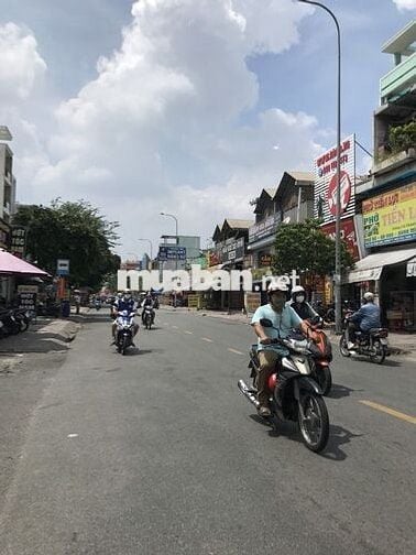 MẶT TIỀN NƠ TRANG LONG 7M NGANG CÓ GÁC LỬNG VỈA HÈ RỘNG CHO MỞ QUÁN ĂN