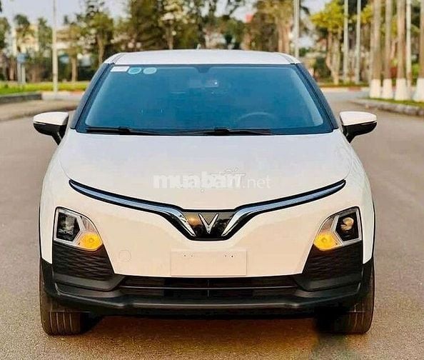 VinFast VF5 giảm 4% - sẵn xe giao ngay
