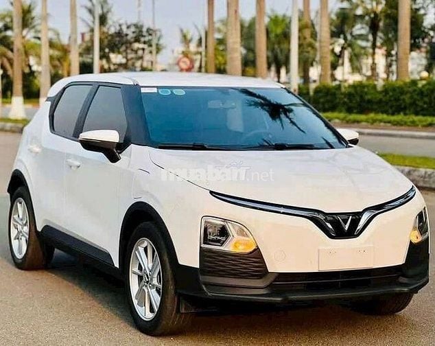 VinFast VF5 giảm 4% - sẵn xe giao ngay