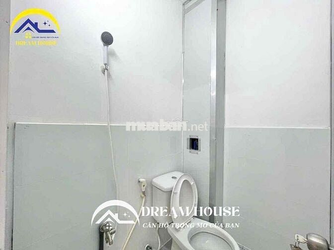 CĂN HỘ 2 PHÒNG NGỦ FULL NỘI THẤT GIÁ RẺ- CỬA SỔ TRỜI BAN CÔNG- FREE XE