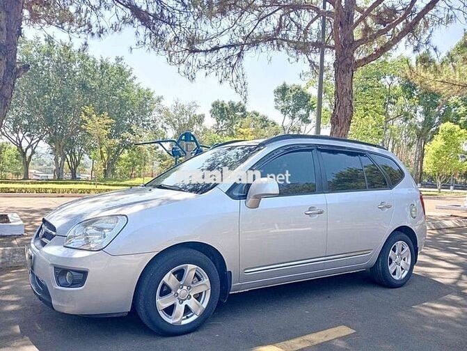 Kia Carens 2008 CRDi 2.0 MT - 150 km