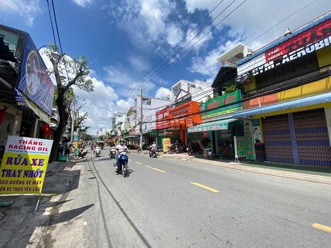 Bán nhà xưởng 1300m2 1 xẹc HL2 gần Mã lò đg xe cont  giá: 89 TỶ TL