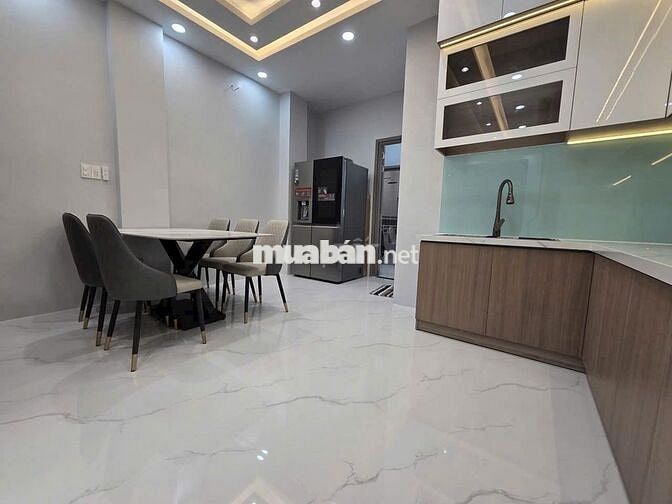 MUA 1 ĐƯỢC 2 NHÀ, 2 MẶT TIỀN HẼM HTPHAT Q7.DT:104,8m2(4.63x23) SHR