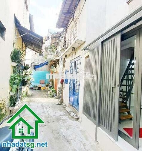 NHÀ 4 TẦNG BTCT – SÁT AEON TÂN PHÚ – 3PN – 4WC
DT: 21.2m² (DTSD: 72m²)