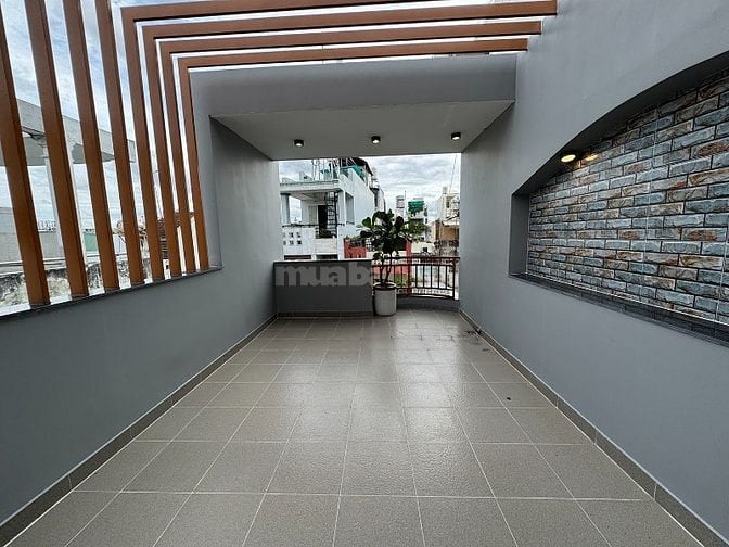 3lầu+s.thượng (3,5mx18m=63m2)+thang máy,5 phòng ngủ, hẻm 6m Lê Văn Sỹ