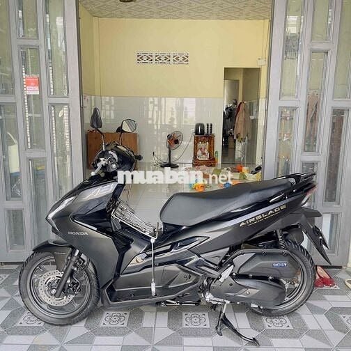 AB 4val/125 mẫu ĐB 2025, mới 99%, bstp chính chủ