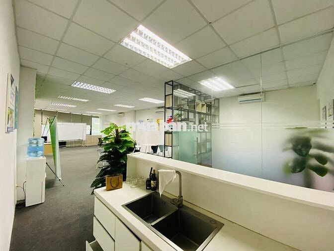 cho thuê văn phòng tại đường Hào Nam sàn 45m2 siêu đẹp