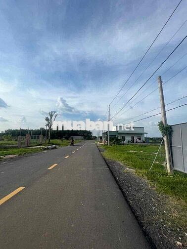 Sang nhanh miếng đất Thành phố để xoay tài chính