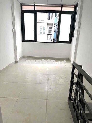 Cho thuê MB nhà 1 trệt 2 lầu mặt tiền đường Nguyễn Thượng Hiền
