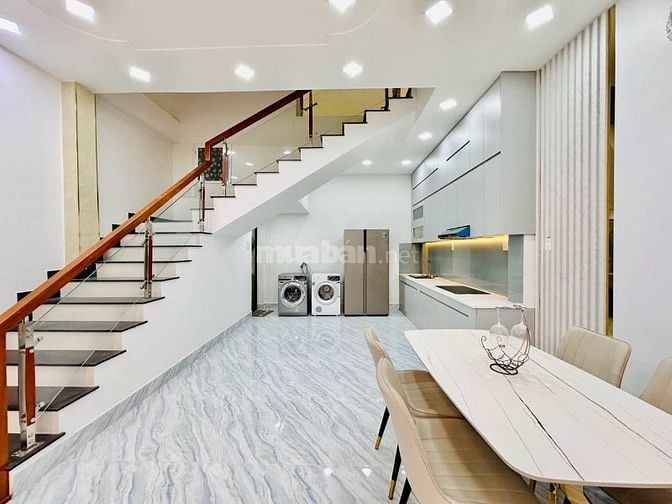 Bán nhà riêng 42m2/ 1 tỷ 880 triệu Hoàng Văn Thụ, Tân Bình, HCM,