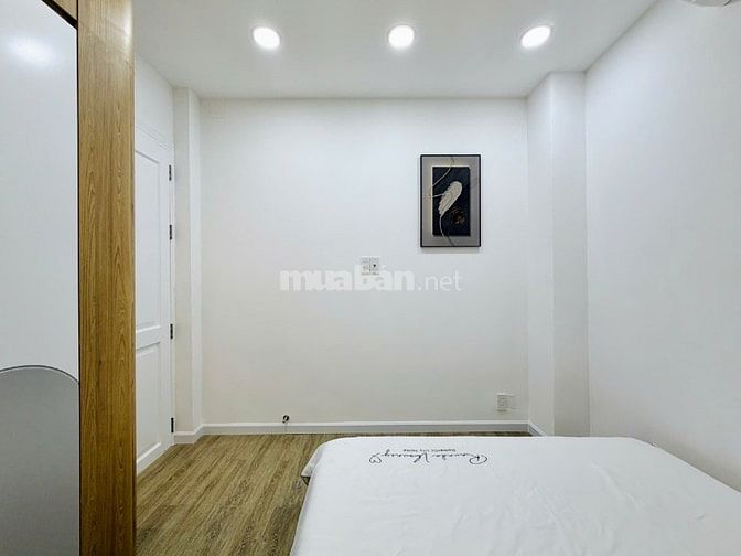 CHÍNH CHỦ BÁN NHÀ ĐẸP MỚI XÂY 2 LẦU HUỲNH VĂN NGHỆ HẺM XE TẢI THÔNG