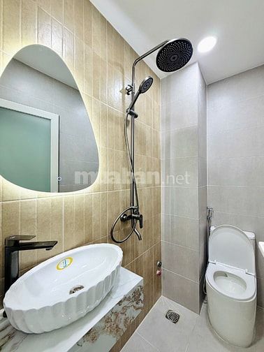 CHÍNH CHỦ BÁN NHÀ ĐẸP MỚI XÂY 2 LẦU HUỲNH VĂN NGHỆ HẺM XE TẢI THÔNG