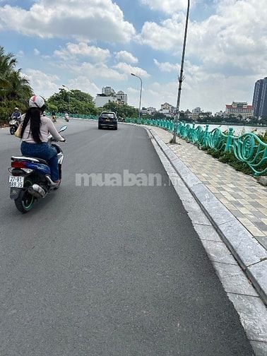 Chính chủ bán nhà mặt hồ Tây - ĐỘC NHẤT VÔ NHỊ. Lô góc 1 mặt hồ 2MT 
