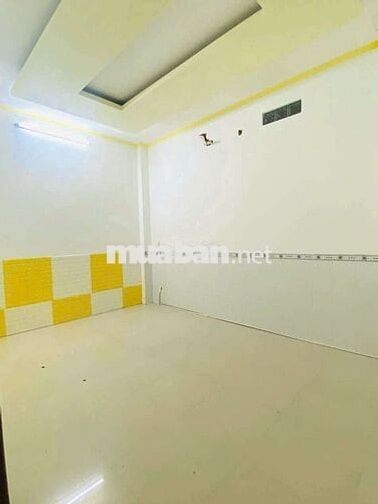 CHO THUÊ NHÀ 3 LẦU 500M2 KDC CÔNG AN 13 PHÒNG WC TRONG GIÁ 13TR/THÁNG